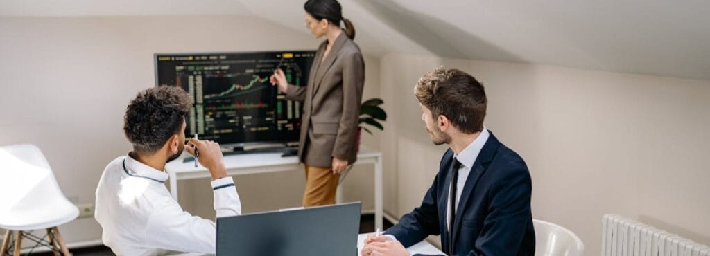 Benchmarking consulting
